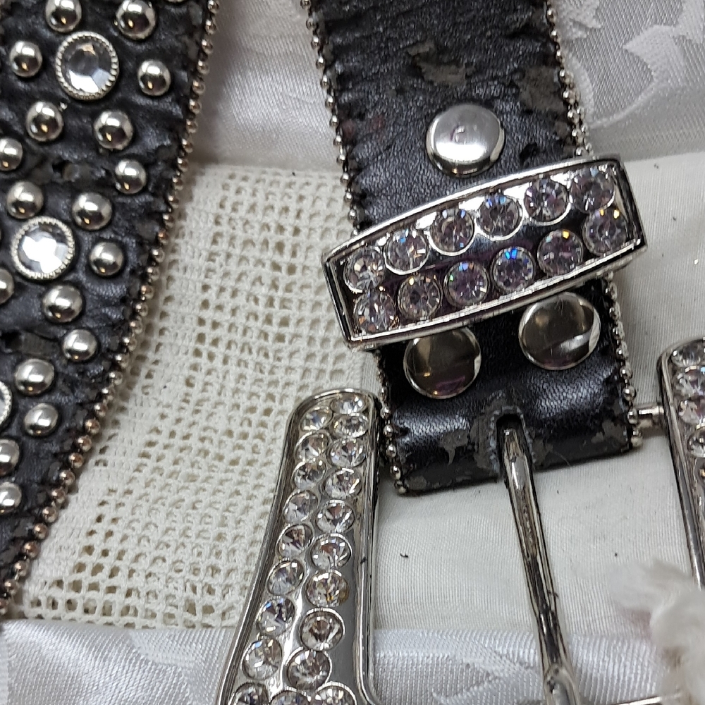 Genuine Leather Belt with Silver Accents - Picture 3 of 9